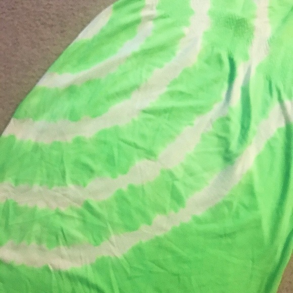 🆕🔥TIE DYE GREEN&WHITE ADJUSTABLE STRAP MIDI dress super cute and super soft - Picture 5 of 6